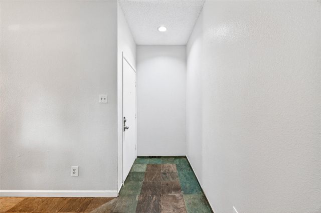 10053 Westpark Drive 297, Houston, TX 77042