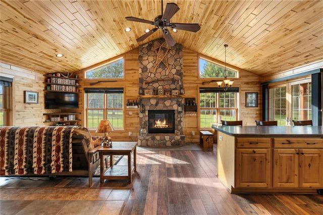 1095 80th Street, Amery, WI 54001