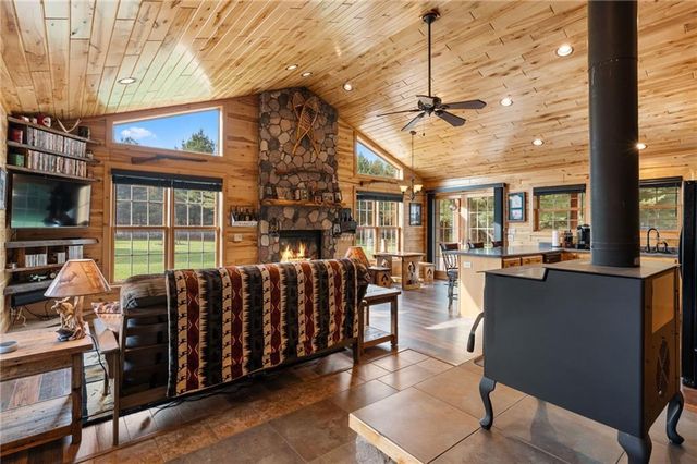 1095 80th Street, Amery, WI 54001