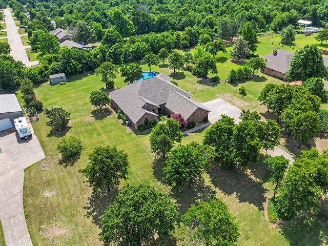 746 E Choctaw Street, Choctaw, OK 73020