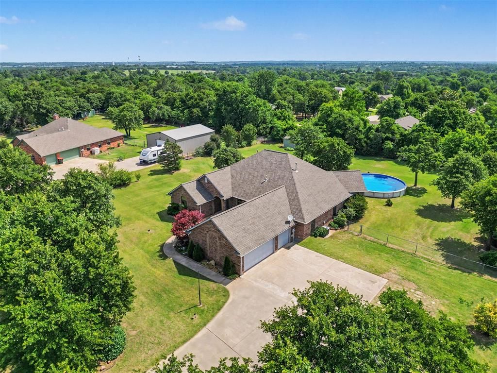 746 E Choctaw Street, Choctaw, OK 73020