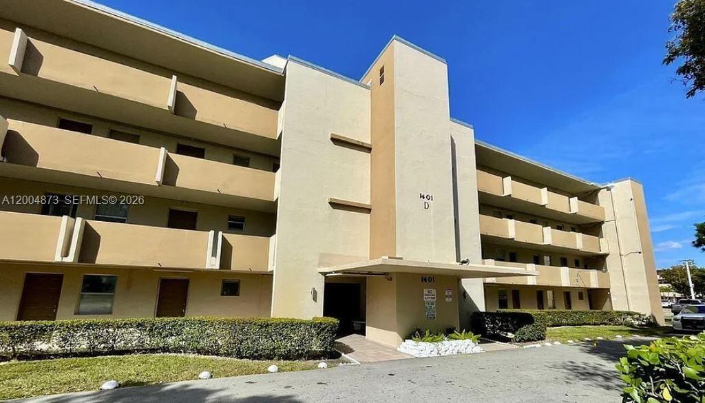 1401 NE 191st Street D201, Miami, FL 33179