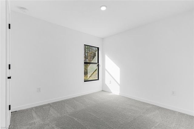 856 Gen D Macarthur AVE, Labelle, FL 33935