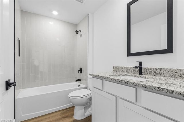 856 Gen D Macarthur AVE, Labelle, FL 33935