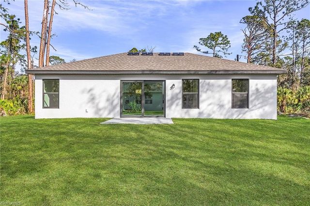 856 Gen D Macarthur AVE, Labelle, FL 33935