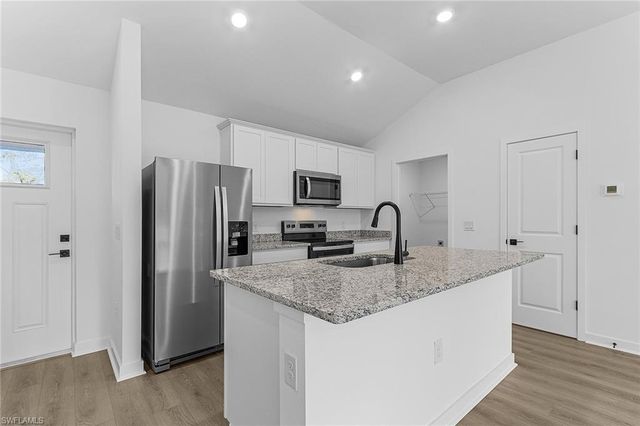 856 Gen D Macarthur AVE, Labelle, FL 33935