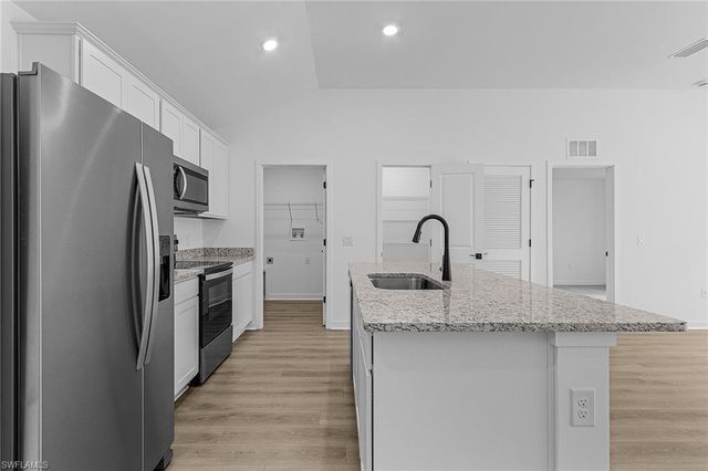 856 Gen D Macarthur AVE, Labelle, FL 33935