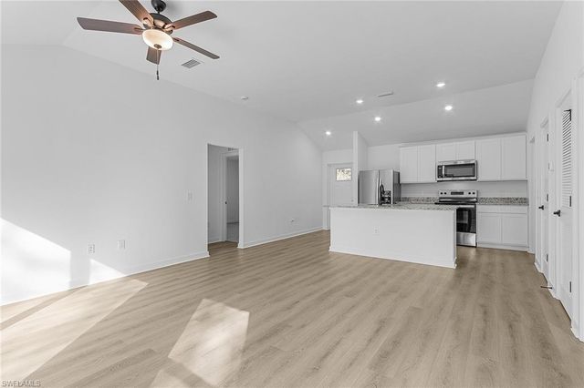 856 Gen D Macarthur AVE, Labelle, FL 33935