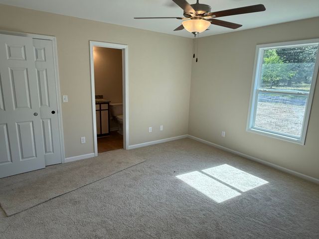 305 S Hampton Street, Pinewood, SC 29125
