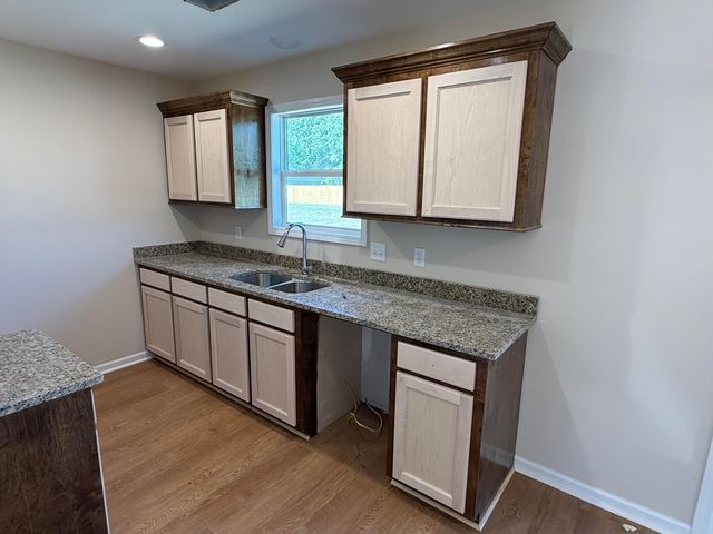 305 S Hampton Street, Pinewood, SC 29125