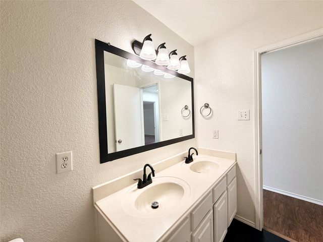 6016 Saddle Flap Drive, Fort Worth, TX 76179