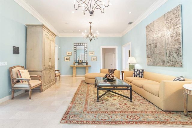 710 N County Road, Palm Beach, FL 33480