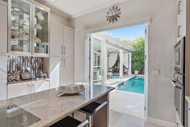 710 N County Road, Palm Beach, FL 33480