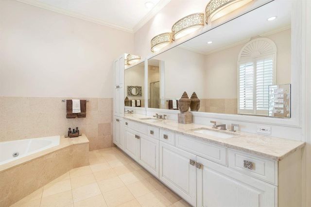 710 N County Road, Palm Beach, FL 33480