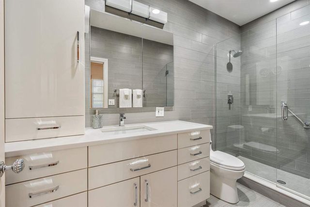 710 N County Road, Palm Beach, FL 33480