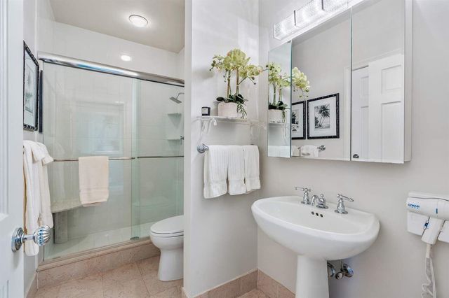 710 N County Road, Palm Beach, FL 33480
