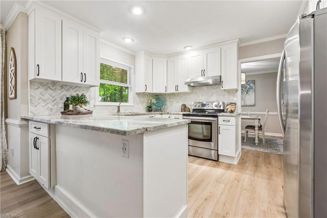 100 Accomac TURNG, Yorktown, VA 23693