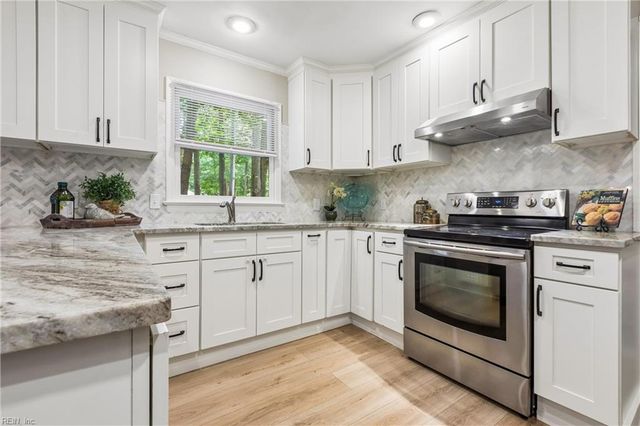 100 Accomac TURNG, Yorktown, VA 23693