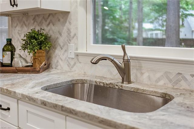 100 Accomac TURNG, Yorktown, VA 23693