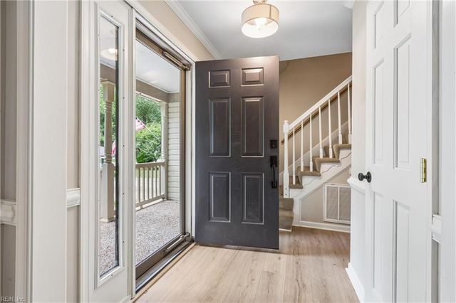 100 Accomac TURNG, Yorktown, VA 23693