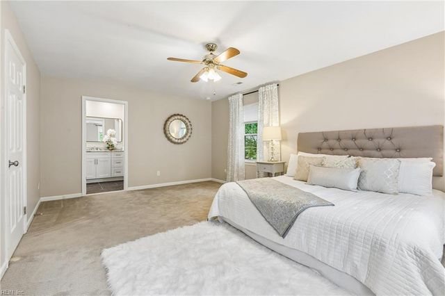 100 Accomac TURNG, Yorktown, VA 23693