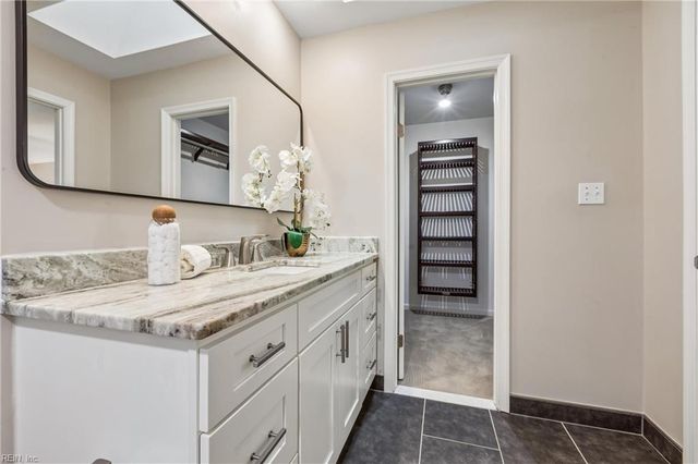 100 Accomac TURNG, Yorktown, VA 23693