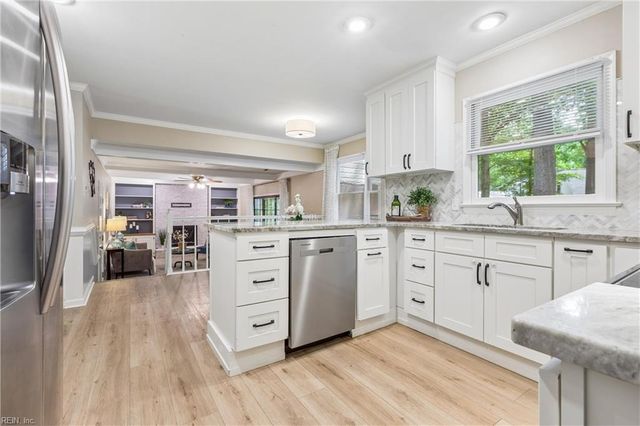 100 Accomac TURNG, Yorktown, VA 23693