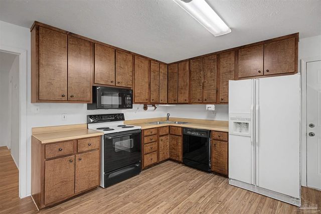 3401 Rocky Rd, Jay, FL 32565