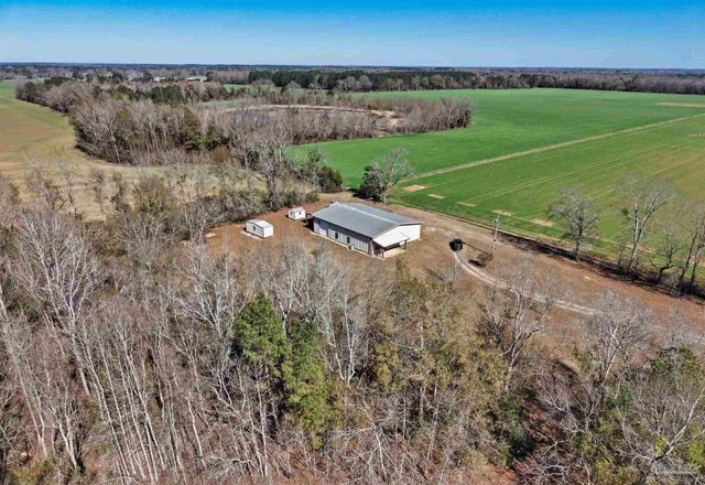 3401 Rocky Rd, Jay, FL 32565