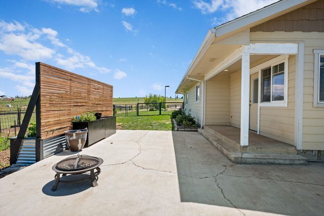 7706 E Bigelow Gulch Rd, Spokane, WA 99217