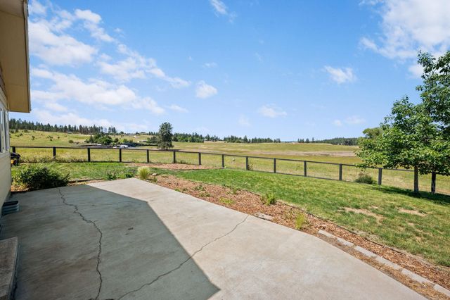 7706 E Bigelow Gulch Rd, Spokane, WA 99217