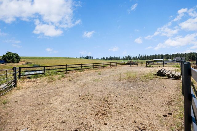 7706 E Bigelow Gulch Rd, Spokane, WA 99217