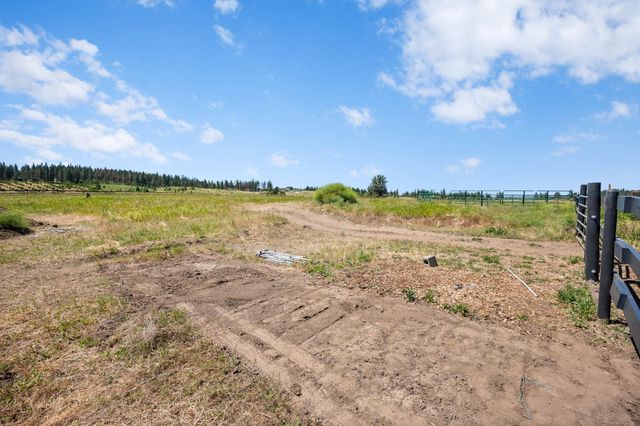 7706 E Bigelow Gulch Rd, Spokane, WA 99217