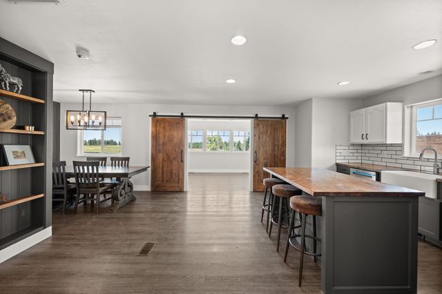 7706 E Bigelow Gulch Rd, Spokane, WA 99217