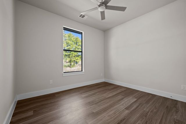 933 Nacogdoches River Drive, Granbury, TX 76048