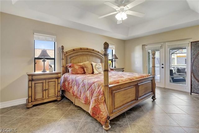 4921 Sorrento CT, Cape Coral, FL 33904