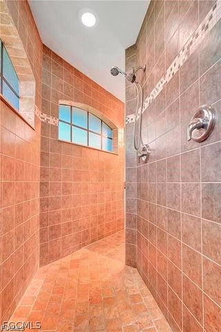 4921 Sorrento CT, Cape Coral, FL 33904