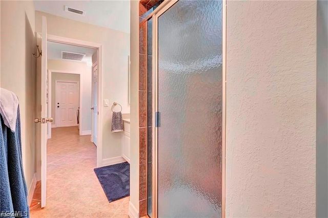 4921 Sorrento CT, Cape Coral, FL 33904