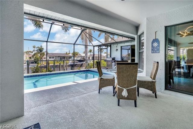 4921 Sorrento CT, Cape Coral, FL 33904