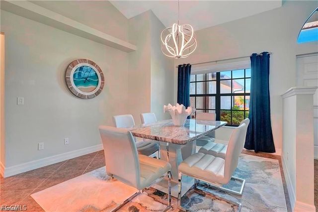 4921 Sorrento CT, Cape Coral, FL 33904