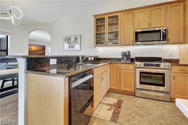 4921 Sorrento CT, Cape Coral, FL 33904