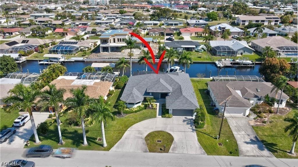 4921 Sorrento CT, Cape Coral, FL 33904