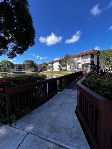 4975 E Sabal Palm Blvd 304, Tamarac, FL 33319