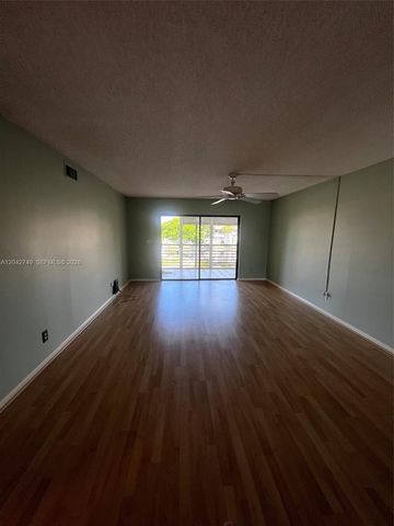 4975 E Sabal Palm Blvd 304, Tamarac, FL 33319