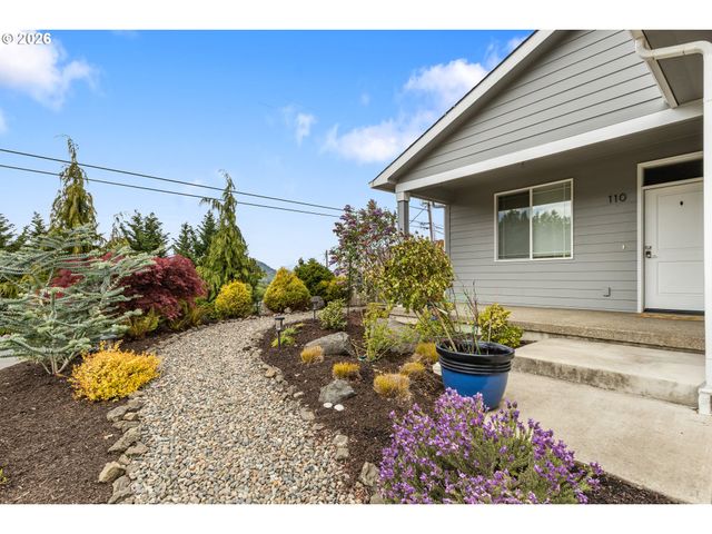 110 W FLANGAS Ave, Roseburg, OR 97471