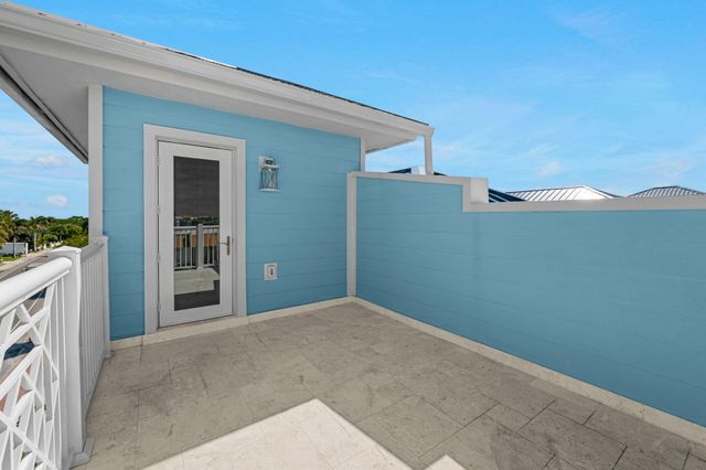 523 Coral Sands Way, Hutchinson Island, FL 34949