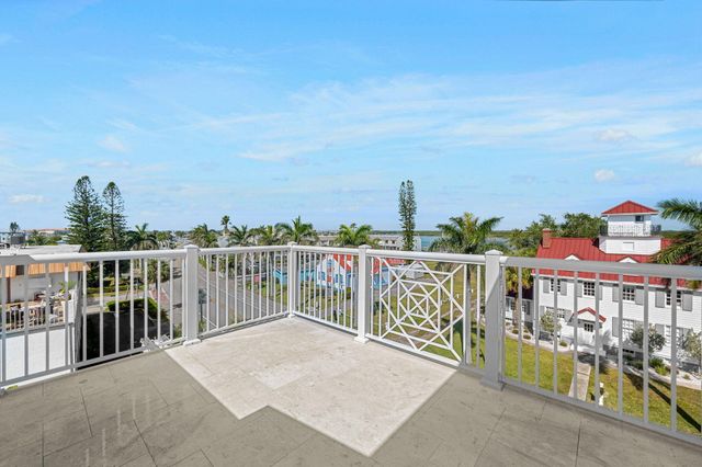 523 Coral Sands Way, Hutchinson Island, FL 34949