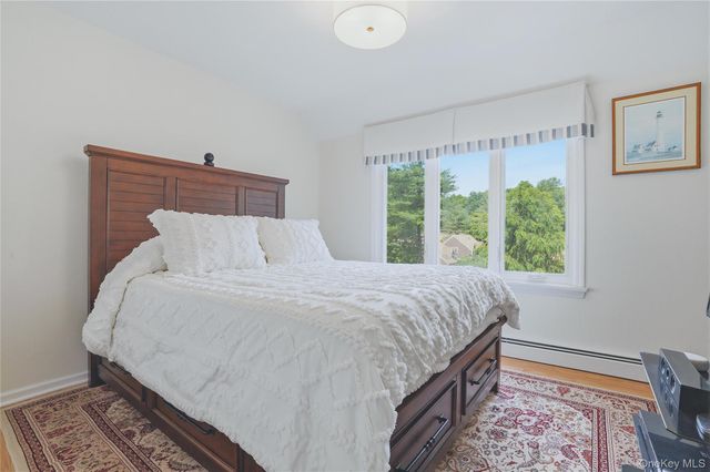 2 Timberland Pass, Chappaqua, NY 10514