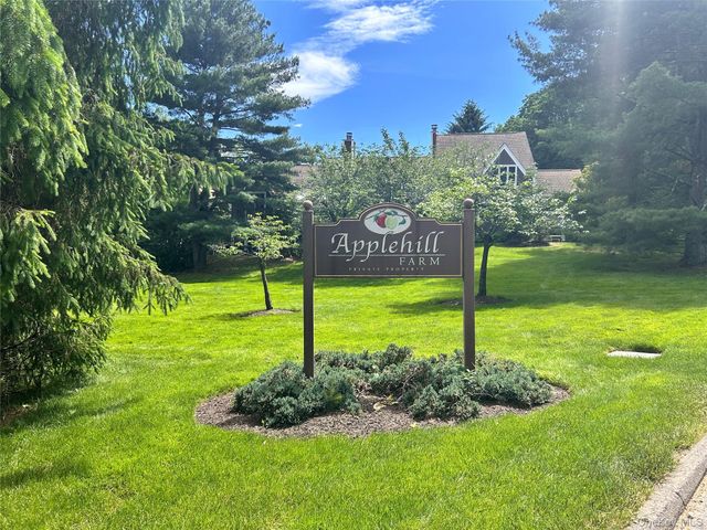 2 Timberland Pass, Chappaqua, NY 10514