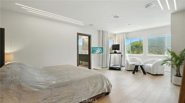 2806 Manhattan, La Crescenta, CA 91214